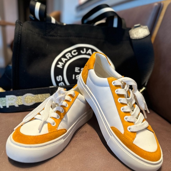 Tory Burch Tennis shoes!!! NWOT. - Picture 4 of 5